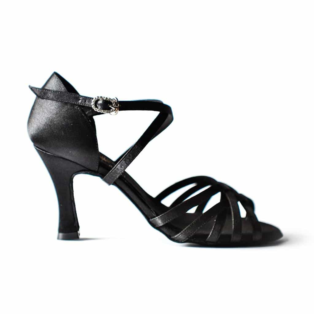 zapatos-modelo-isis-sin-decorar-negro