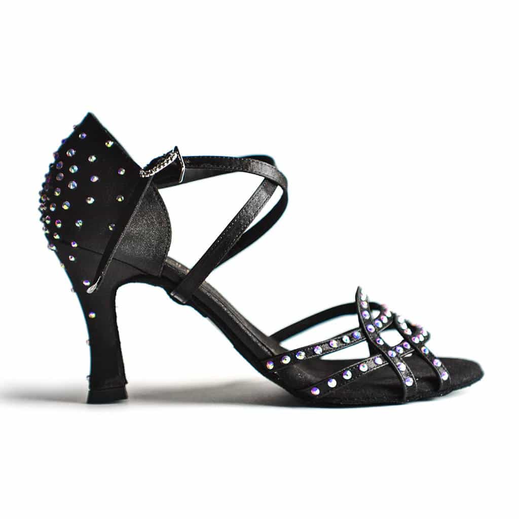 zapatos-modelo-atenea-mandala-negro